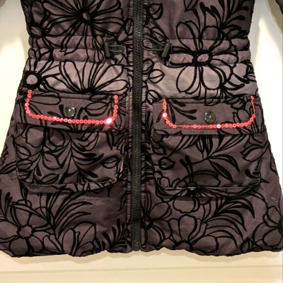 EUC Desigual Girls 5/6 Velvet Flocked Floral Print Snow Jacket with Sequins - Picture 6 of 8